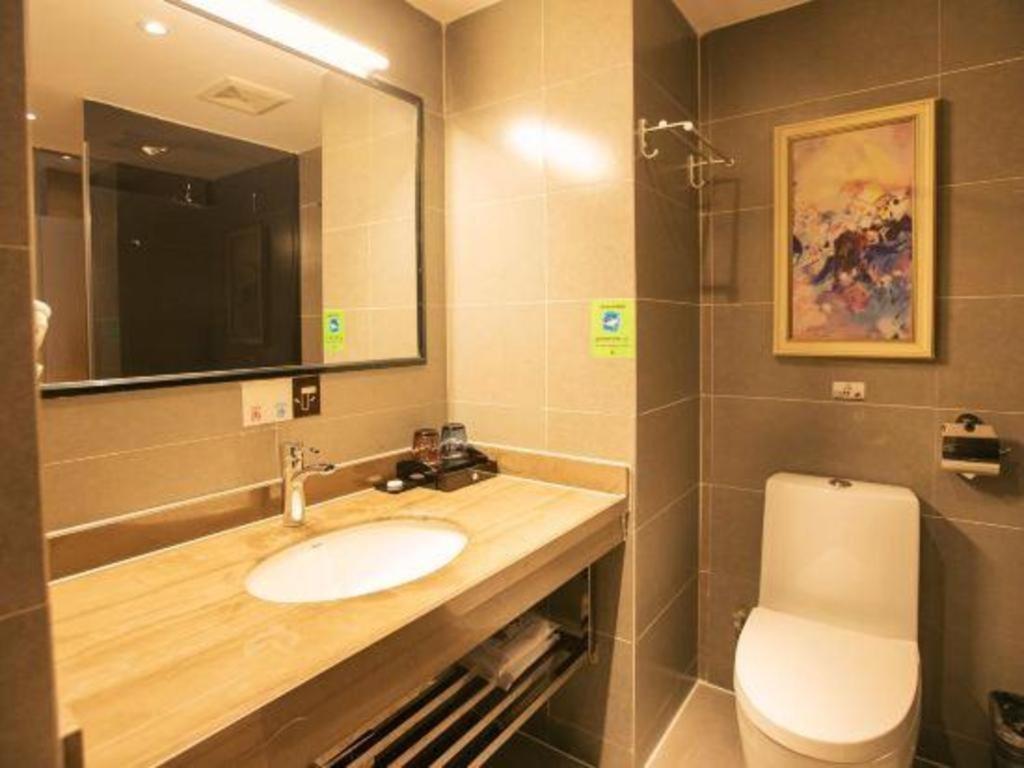 T Social Hotel Guangzhou Railway Station Branch Экстерьер фото