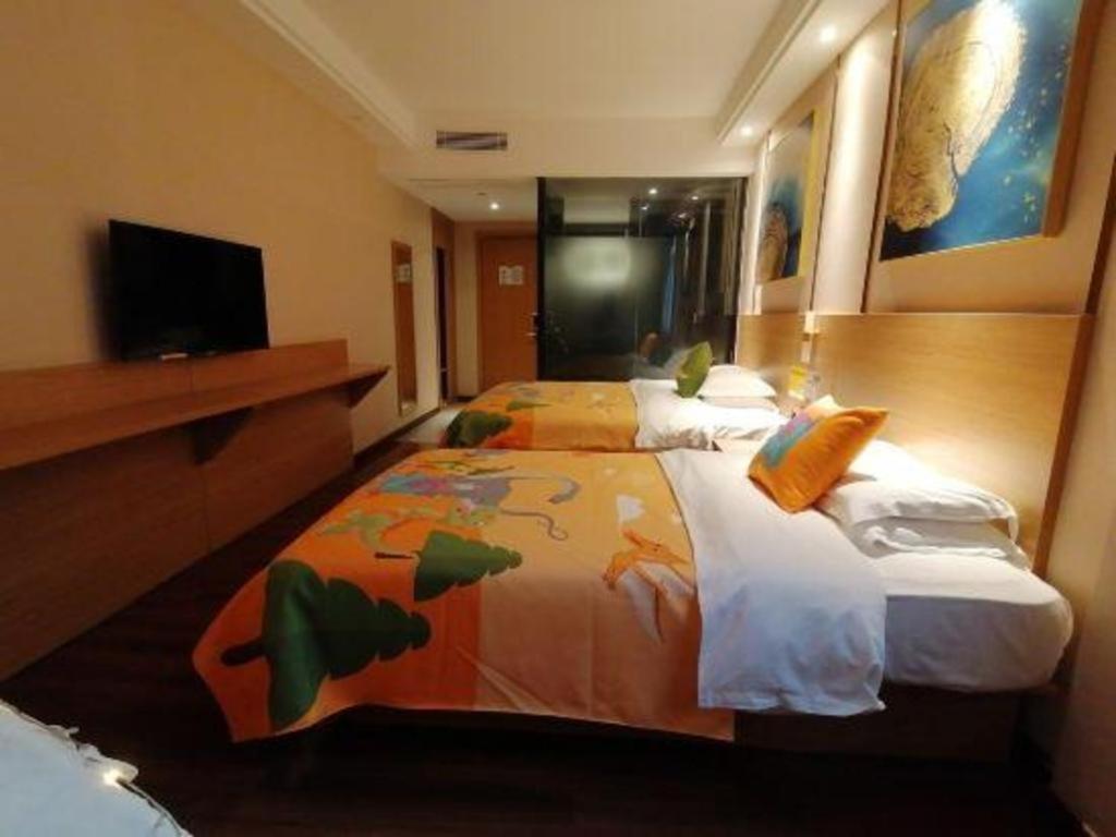 T Social Hotel Guangzhou Railway Station Branch Экстерьер фото