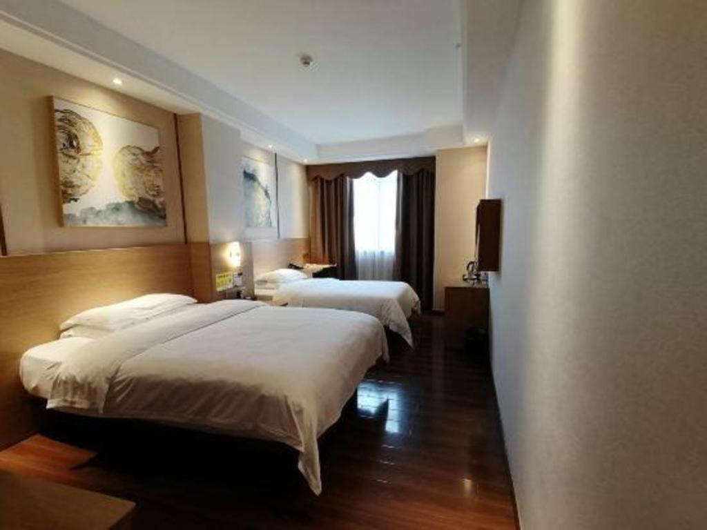 T Social Hotel Guangzhou Railway Station Branch Экстерьер фото