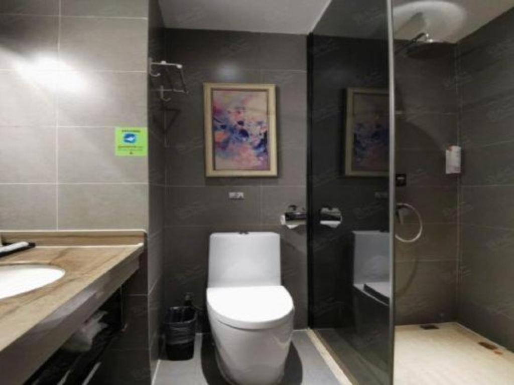 T Social Hotel Guangzhou Railway Station Branch Экстерьер фото