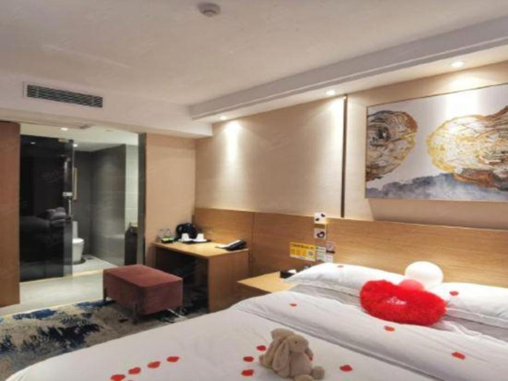 T Social Hotel Guangzhou Railway Station Branch Экстерьер фото